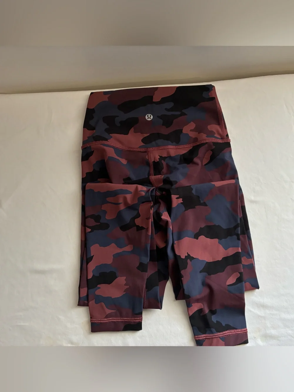 Lululemon Women’s Camo Wunder Under Leggings SZ 0